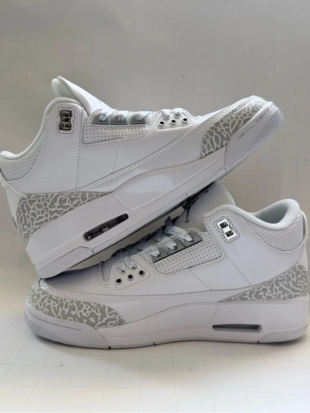 Jordan White and Gray Retro Basketball Shoes